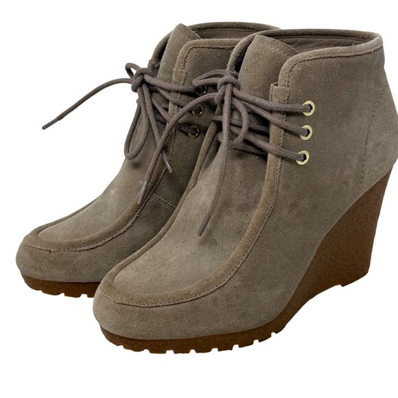Michael Kors Rye Womens Wedge Beige Suede Bootie Gum Soles Size 7 Medium - Picture 1 of 9